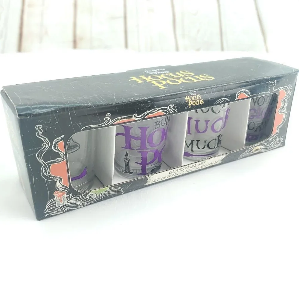 Disney Hocus Pocus Silver Buffalo 1.5 oz (44 ml) Mini Shot Glassware Set of 4